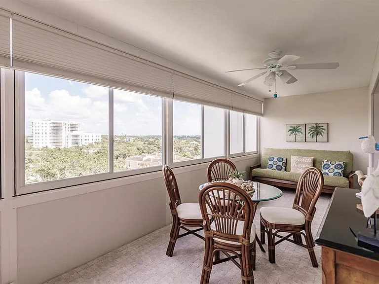 1125 W Peppertree Dr #605 — Photo 26