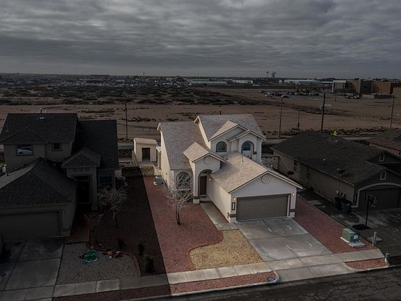 4th image of 14452 Jacinto Ramos Ave