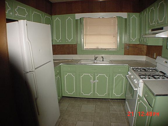 2nd image of 1004 Martin Luther King Dr