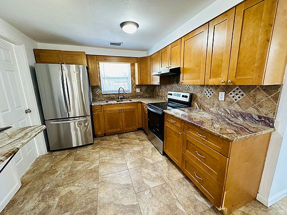 3rd image of 10190 61st Way N