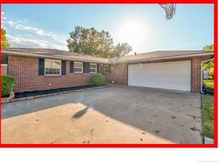 425 S Moore Ave, Dewey, OK 74029