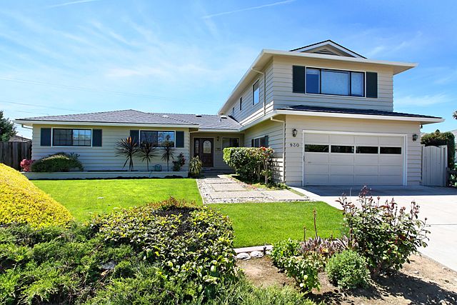 1st image of 930 Oakdell Pl