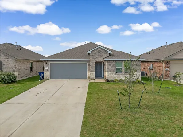 8022 Front Nine Ln, Navasota, TX 77868