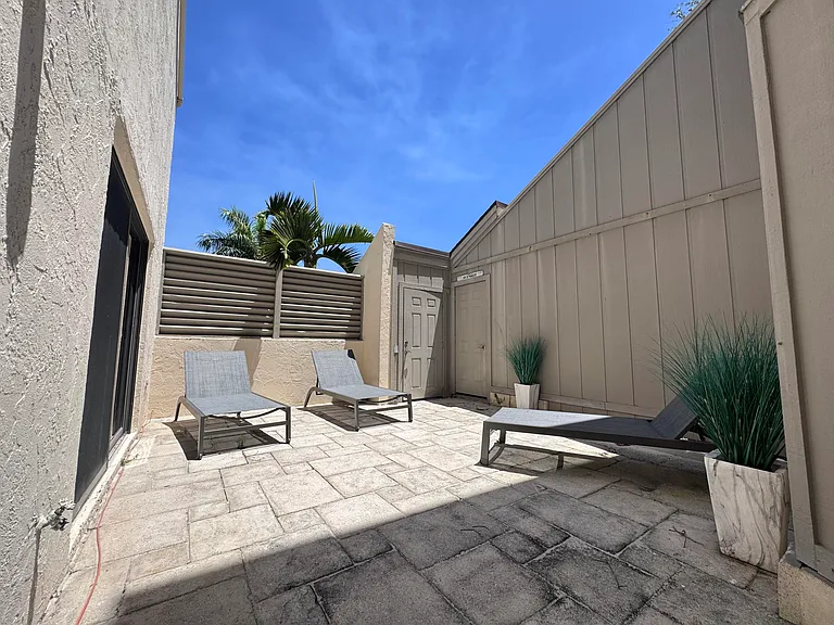 1605 S US Highway 1 #1A — Photo 20