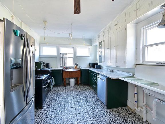 4th image of 101 UNION STREET