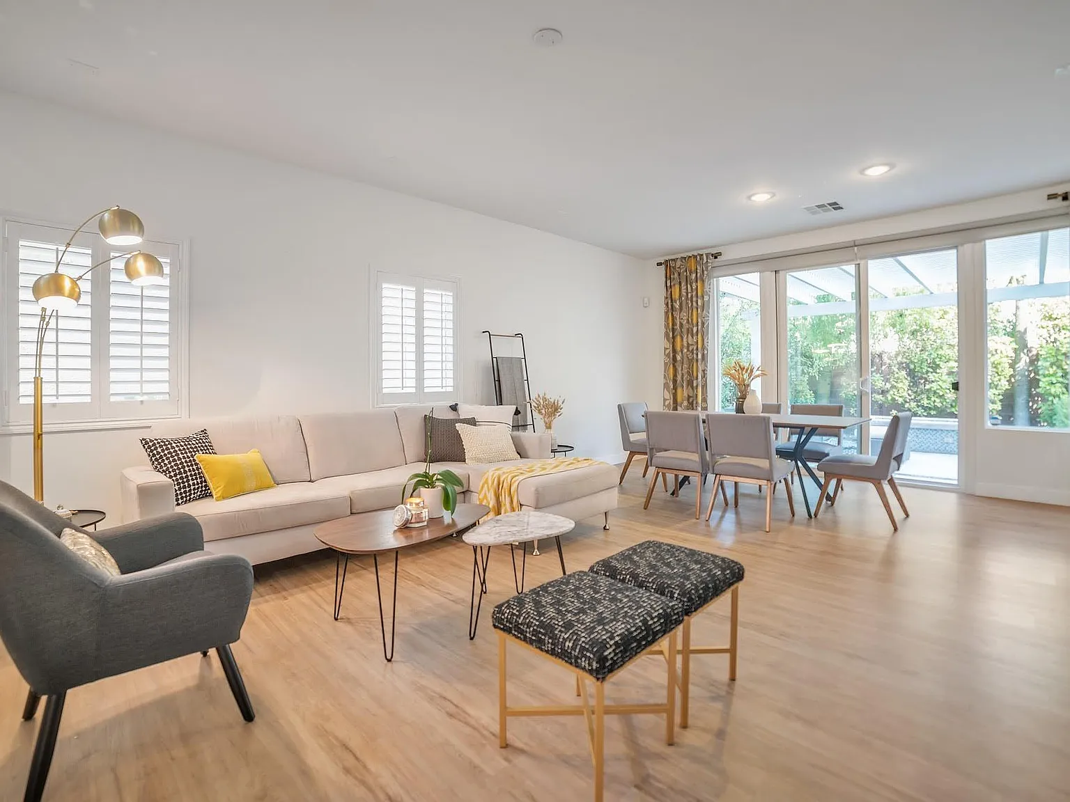 10470 Sky Gate St — Photo 3