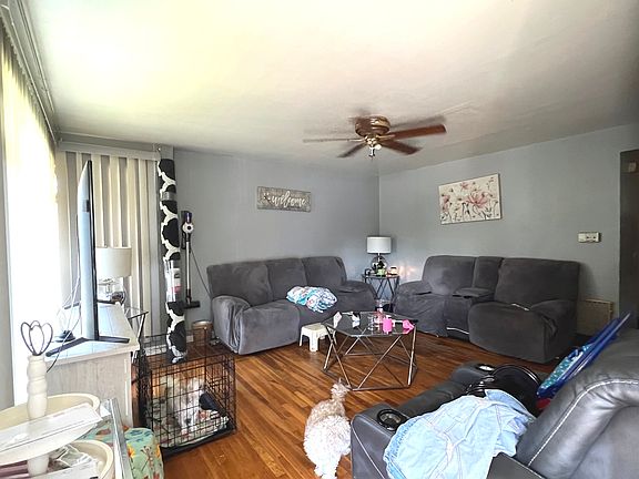 4th image of 5061 W Gladys Ave