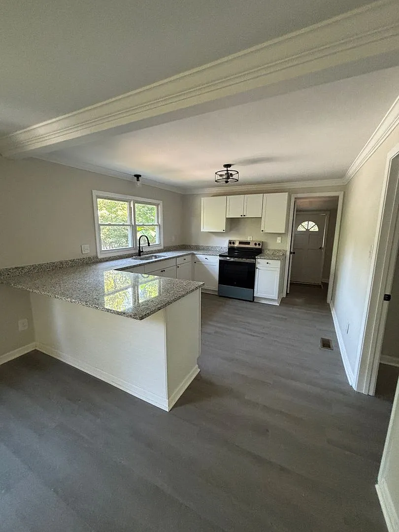 Newly Renovated & Move in ready — Photo 1