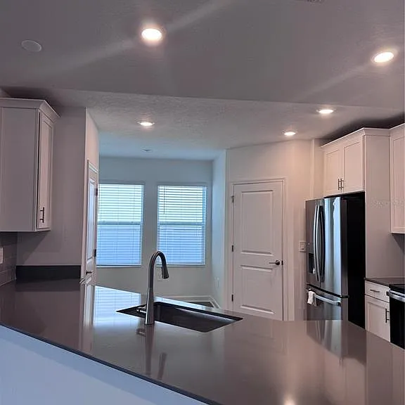 5653 Wood Bridge Pl — Photo 9
