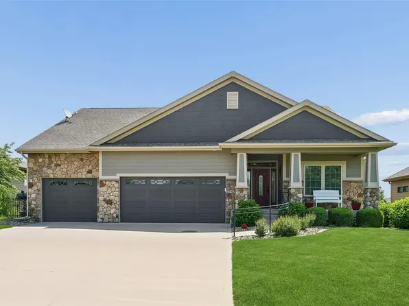 2743 NW 167th Ct, Clive, IA 50325