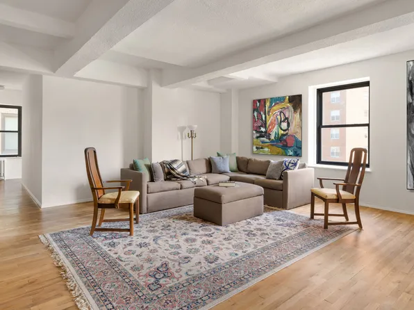 315 West 23rd Street 10F image 2 of 8