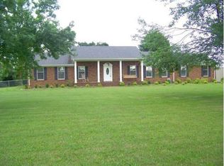 10453 Palmyra Rd, Oak Grove, KY 42262