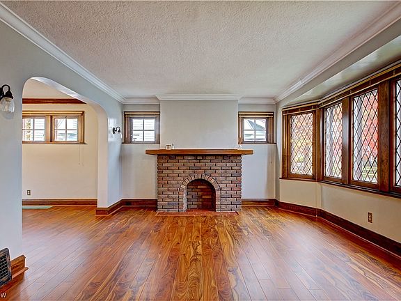 2nd image of 4053 W 157th St