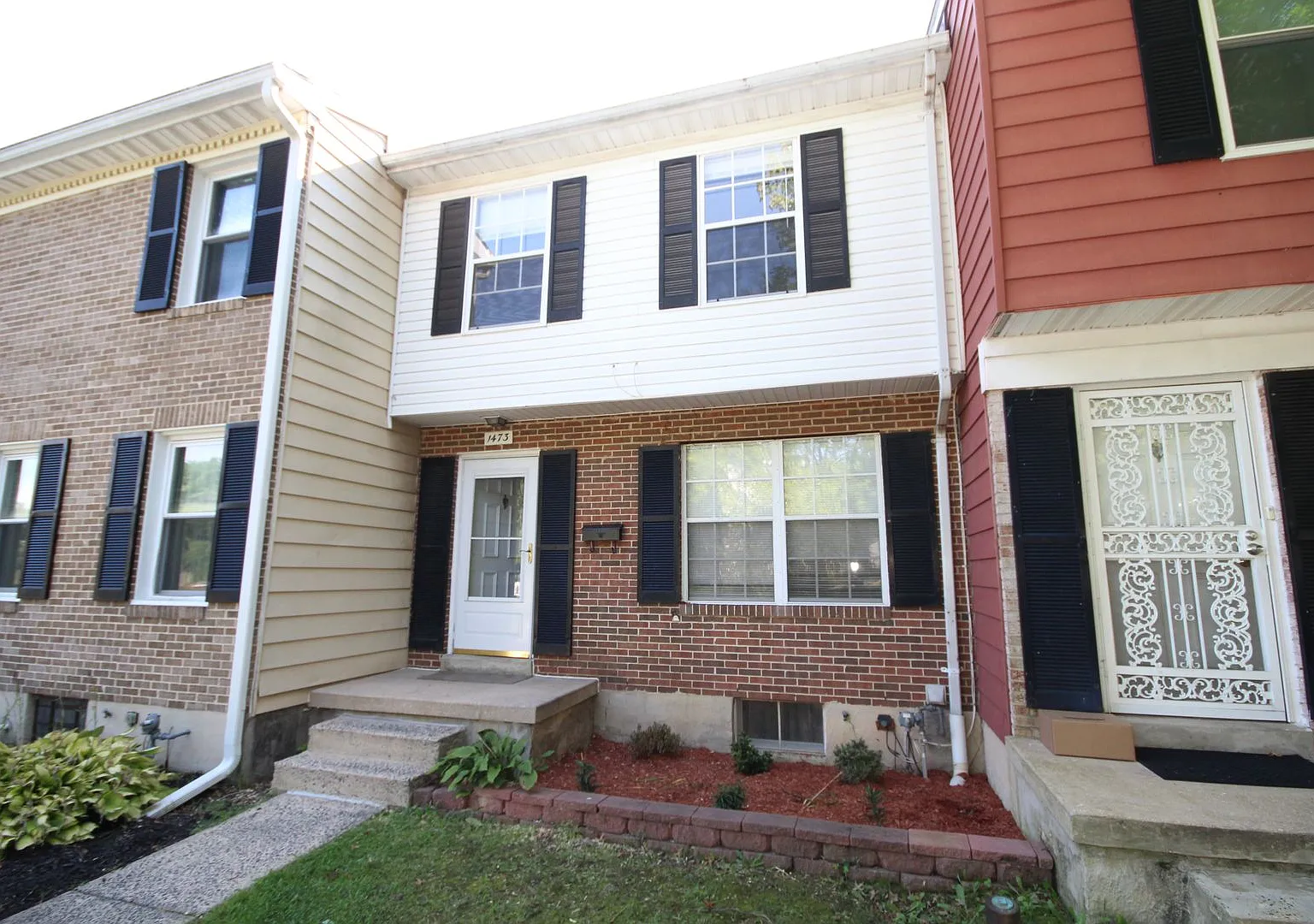 Freshly renovated 3 bedroom with bonus room in Edgewood, MD! — Photo 1
