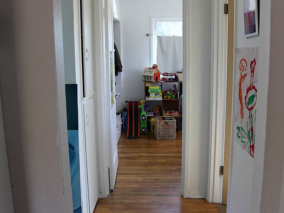 5th image of 3146 Central Ave