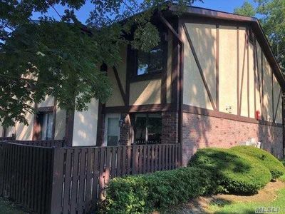 100 Glen Hollow Dr, Pt Jefferson Station, NY, 11776