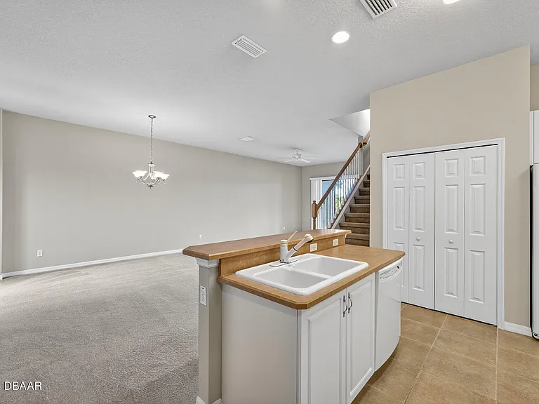 1312 Hansberry Ln — Photo 12