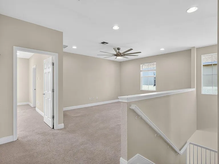 1609 NW Cataluna Cir — Photo 15