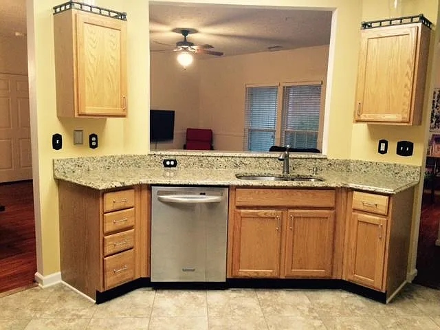2412 Chestnut Terrace Ct #103 — Photo 10
