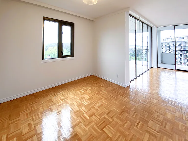 935 Marine Dr — Photo 39