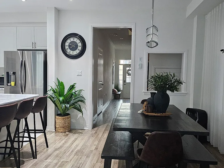 45 Casserley Cres — Photo 3