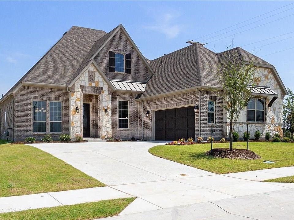 1st image of 704 Montrose Dr