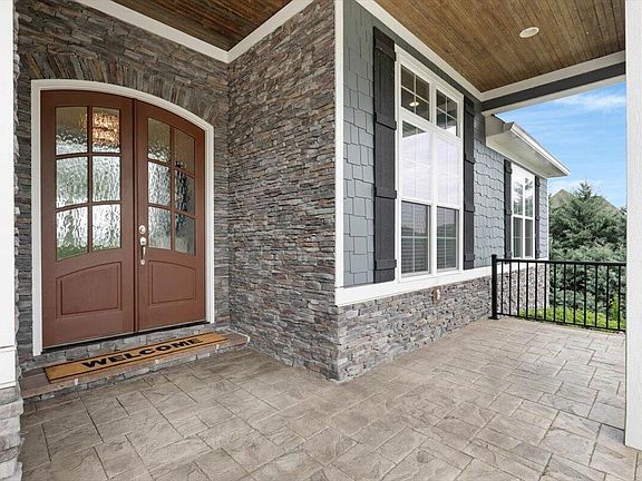 5th image of 6201 Breezy Hollow Ln
