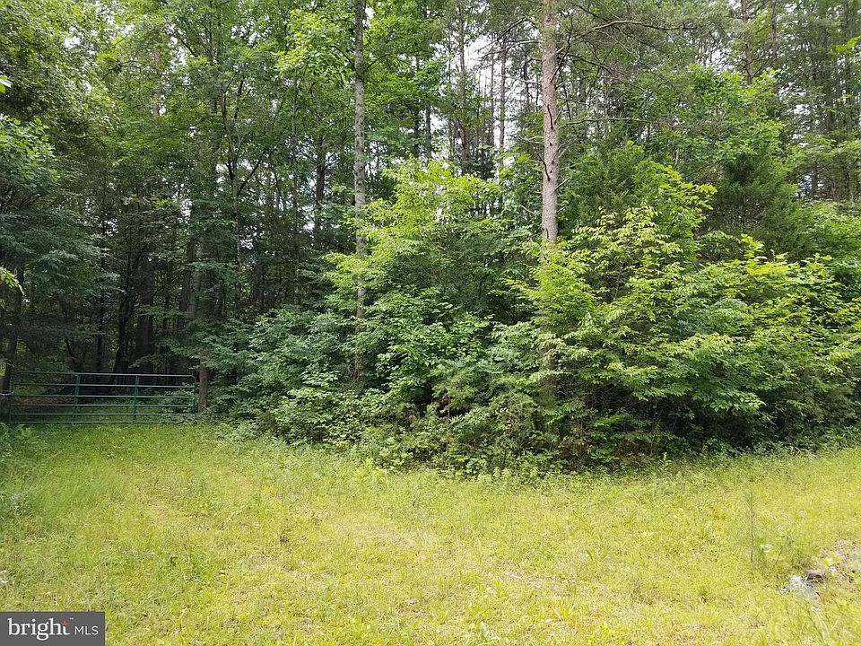 Image 1: : Entrance to Lot #6