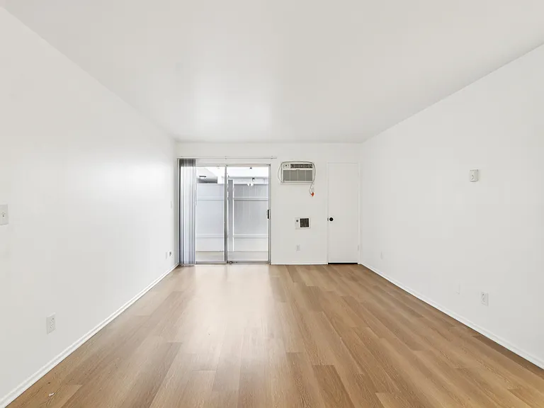 7005 Lanewood Ave — Photo 29