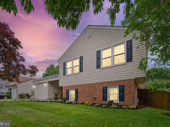 12847 Fantasia Dr, Herndon, VA 20170