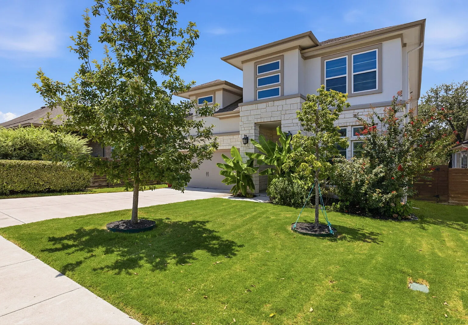 4 bed, 3.5 bath, 2817 sqft, $4,000 — Photo 3