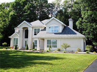 41 Dogwood Ln, Mercer, PA 16127