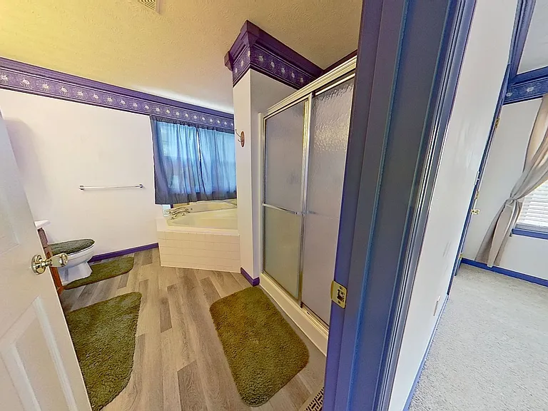110 Hershey Cir — Photo 15
