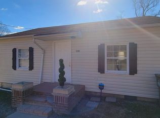 1210 E Commerce Ave, High Point, NC 27260