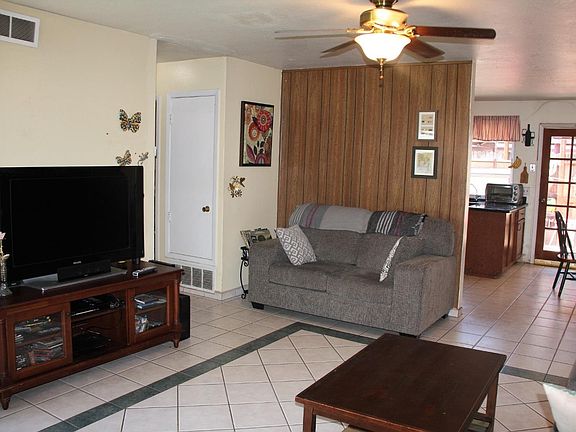4th image of 2927 Prentiss Ct