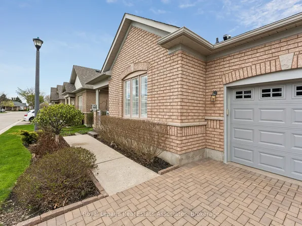 9 Falconwood Pl, Brampton, ON L6R 3J3