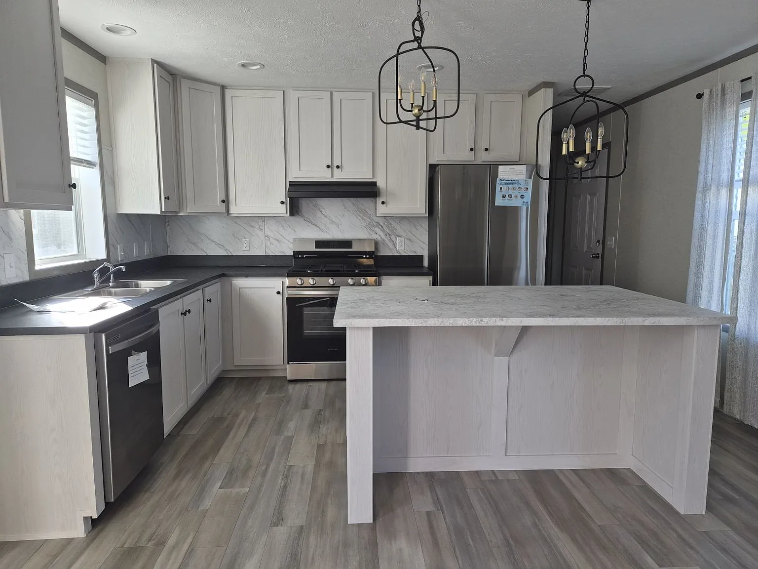 2 bed, $859 — Photo 3