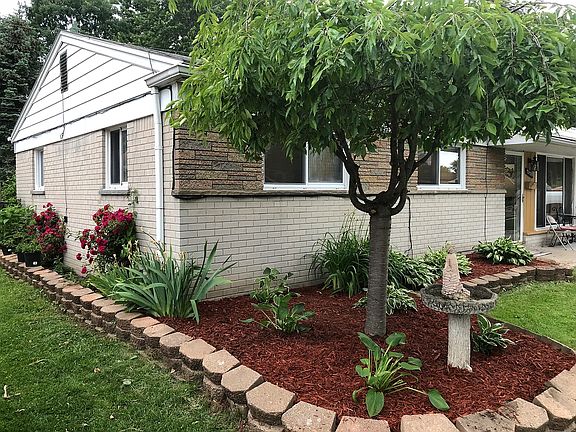2nd image of 32327 Chalfonte Dr