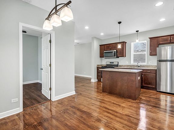 5th image of 5005 W 31st Pl APT 3