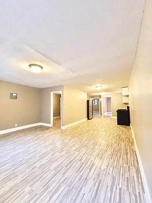 Rented by Delmark Realty LLC | media 46