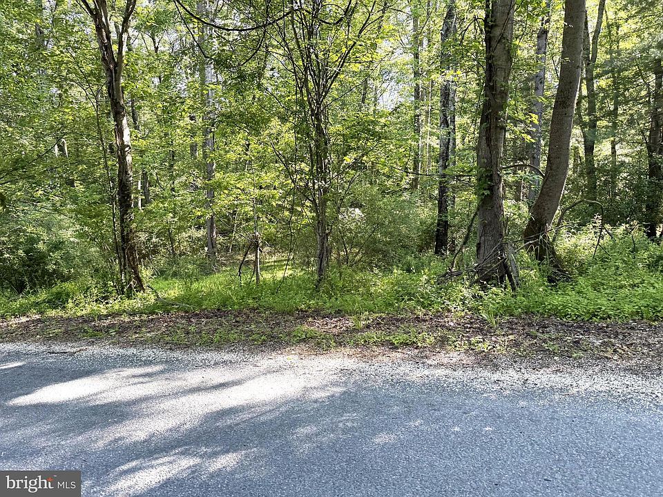 1st image of 240 Boyds Hollow Rd
