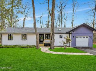 1135 Seven Nations Dr, Tobyhanna, PA 18466
