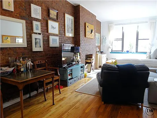 Rented by DSA Realty | media 11