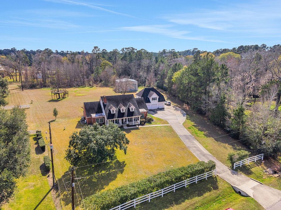 1st image of 14519 Wildwood Cir
