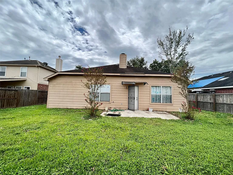 9803 Hallmark Ln — Photo 23