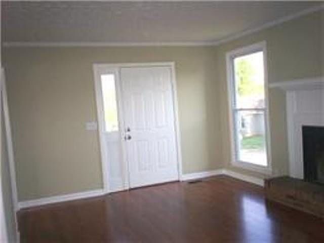 2nd image of 701 Heritage Square Dr