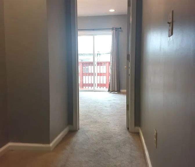 435 E Wildey St — Photo 9