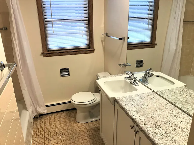 410 Pawling St — Photo 11