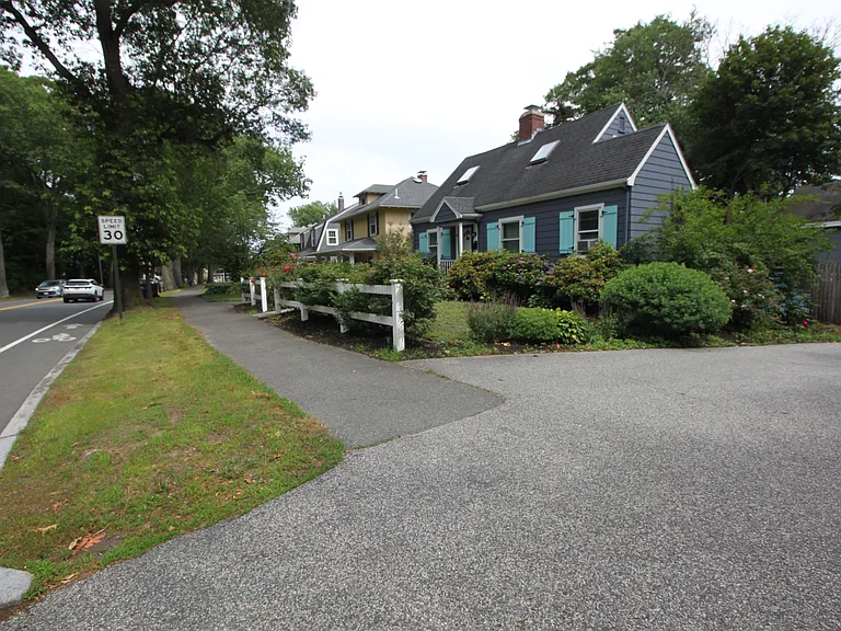 165 Lynn Fells Pkwy — Photo 48