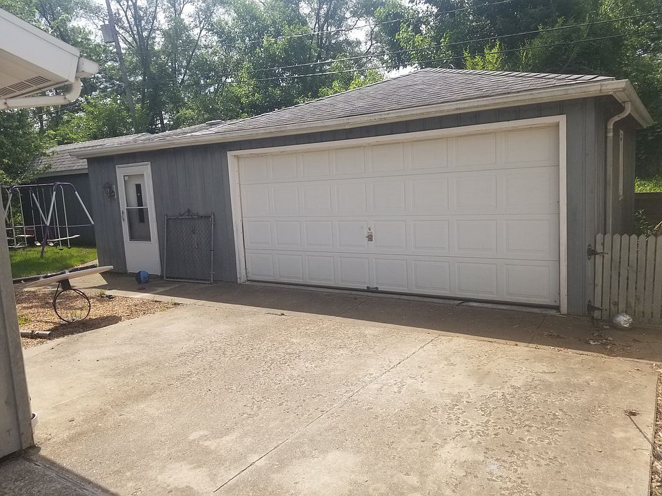 2nd image of 161 Fairwood Dr